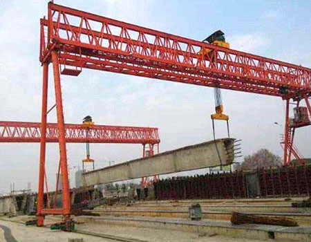 簡(jiǎn)易提梁機(jī)